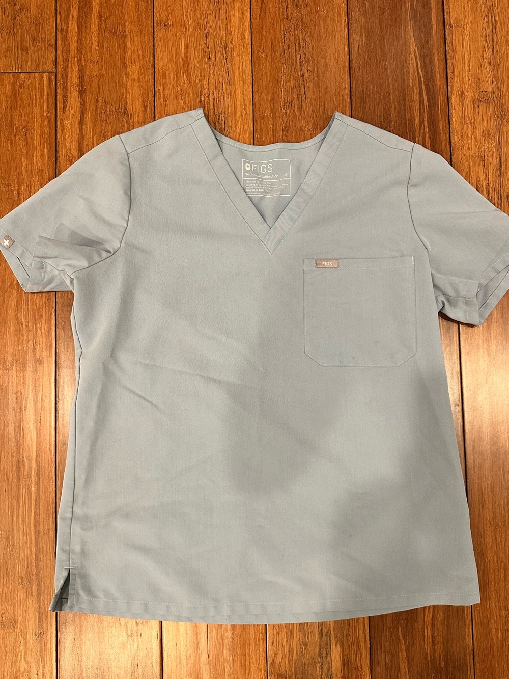 Figs Women’s Dusty Blue Catarina One-Pocket Scrub Top - Medium - Picture 3 of 7
